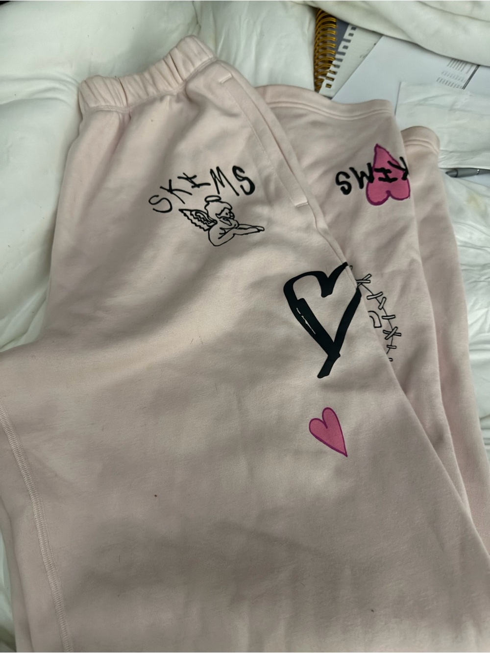Skims valentines Heart pants sz small